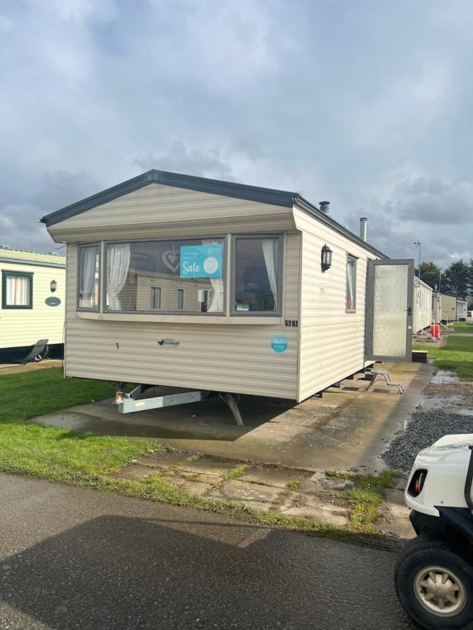 Lisa And Laddy Caravan Hire Meliden Exterior photo